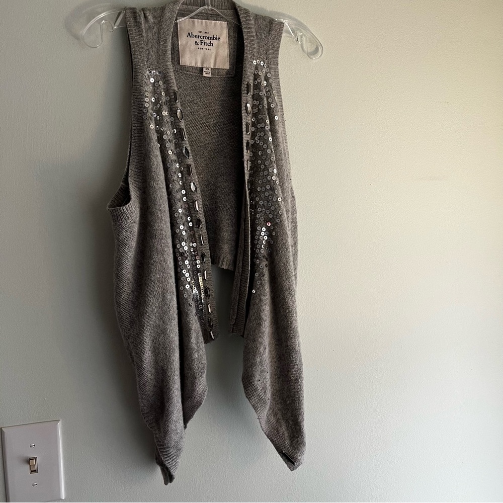 Abercrombie sequined cardigan sweater vest xs